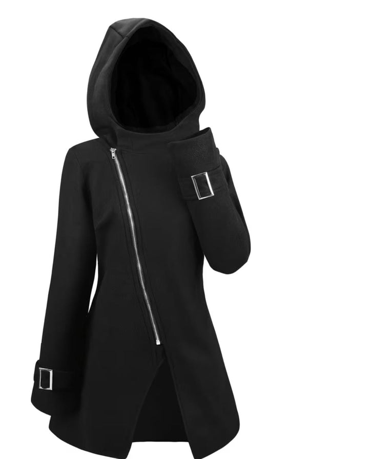 Chaquetón estilo cruzado para dama en color negro, de frente, con la capota puesta