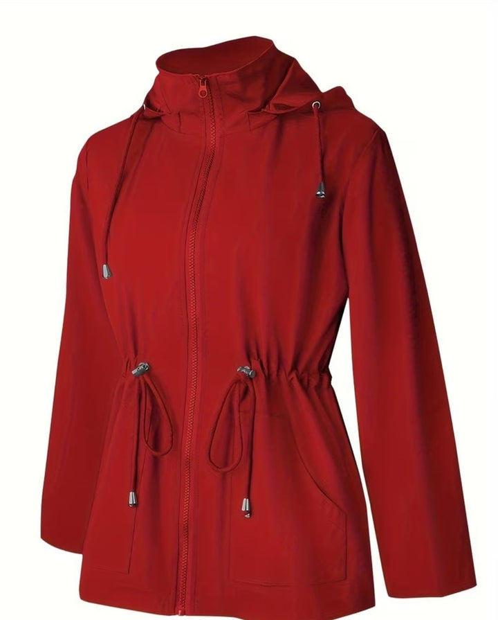 Chaqueta impermeable térmica en color rojo, de tres cuartos